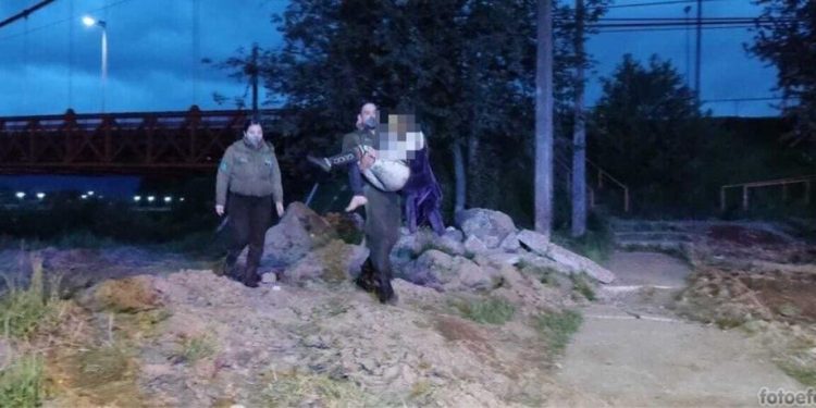 Carabineros de Puerto Aysén rescató con vida a joven mujer desde las aguas del río Aysén