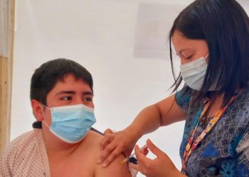 Vacunación, testeo y autocuidado en la región de Aysén: medidas clave para frenar el aumento de casos de COVID-19