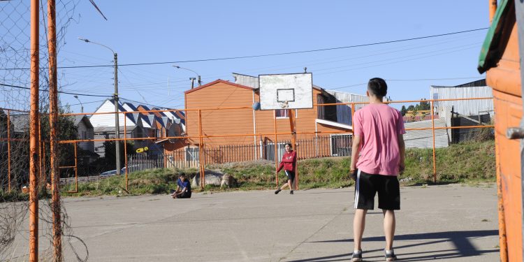 Programa Quiero Mi Barrio Quebrada de la Cruz en Coyhaique llama a participar en votación para elegir proyectos a ejecutar en el sector