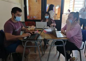 Docentes de Litoral Austral se capacitan en especialidad de matemáticas de Fundación Astoreca 