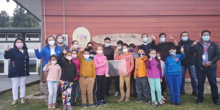 Comunidades de Arroyo El Gato y Ñirehuao fueron beneficiadas con programas comunitarios de Edelaysen