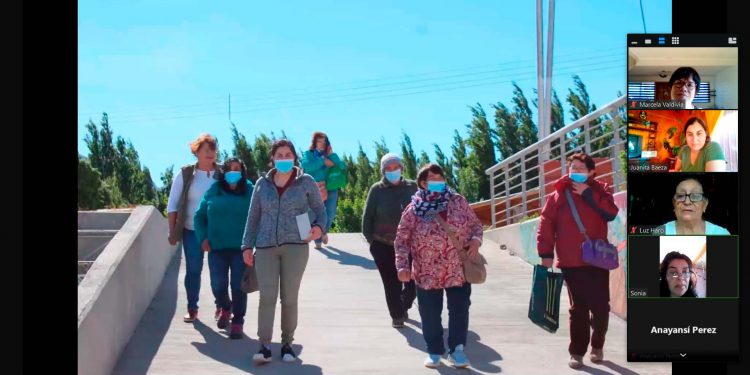 En cierre de proyecto ganador del Fondo Equidad de Género de SernamEG mujeres se reúnen con REDLAC