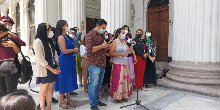 Con firmas en las 16 regiones del país: Primera iniciativa de norma logra las 15 mil firmas