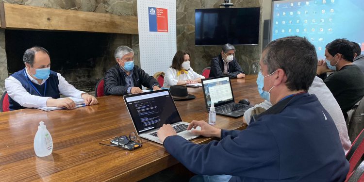 Senadores Órdenes y Sandoval consiguen se financie equipamiento clave para unidad de Hemodinamia del Hospital Regional 