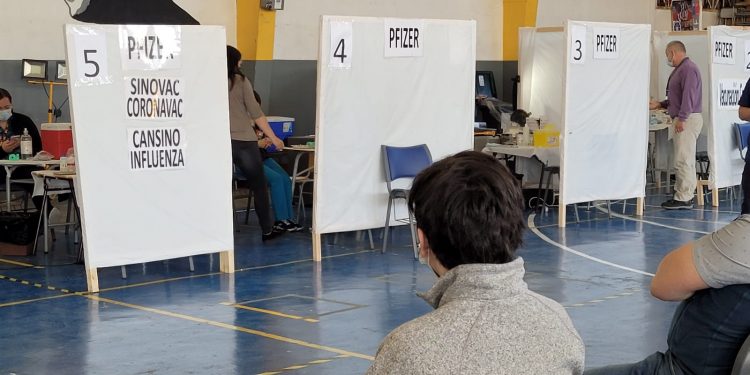 Inicia vacunación contra el Covid-19 en menores de 3 a 5 años en la región de Aysén