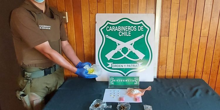Carabineros del OS-7 junto a la Fiscalía de Chile Chico detienen a dos personas por infracción a la Ley de Drogas