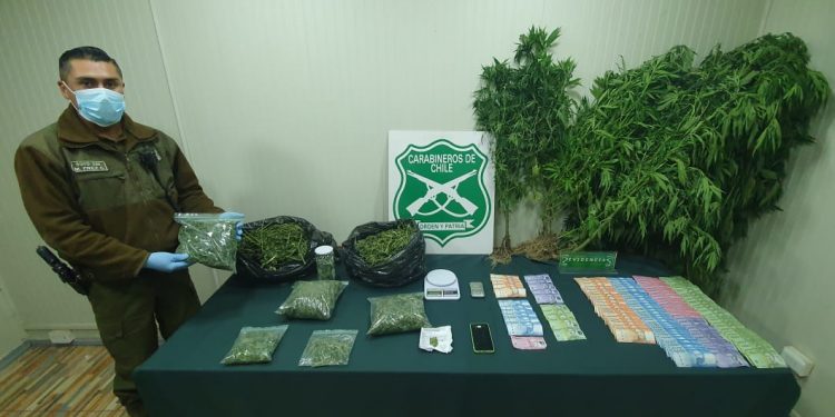 Carabineros del OS-7 Aysén junto a la Fiscalía detuvo a 78 personas y decomisó drogas por más de 2.800 millones de pesos durante el año 2021