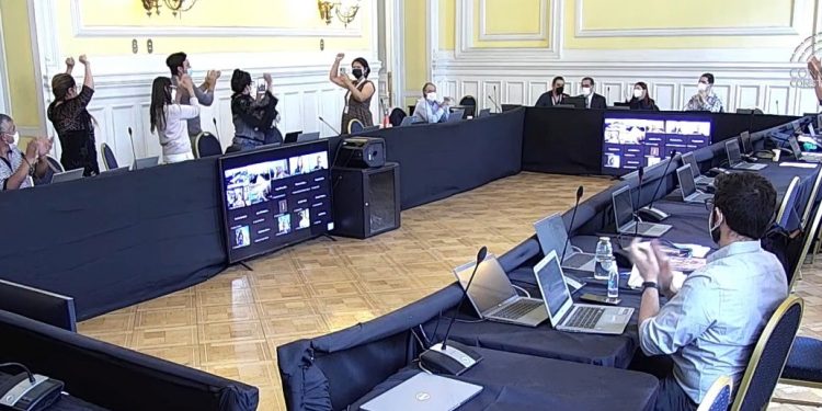 Medio Ambiente es la primera Comisión de la Convención en votar y deliberar normas: Protección de la Atmósfera fue aprobada por 15 votos en sesión