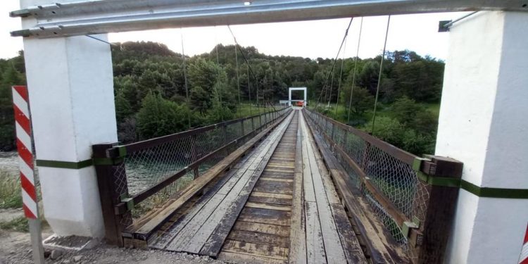 Vialidad restablece tránsito vehicular por la pasarela Pinuer