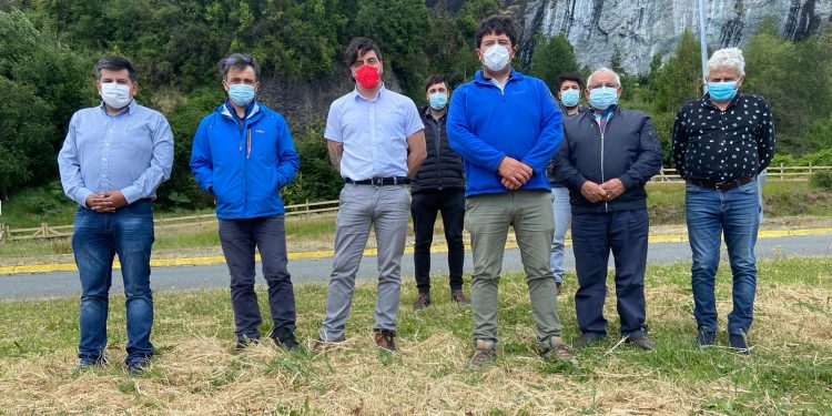 Municipio y GORE trabajan para crear nuevos y modernos centros de residuos en Cisnes y La Junta