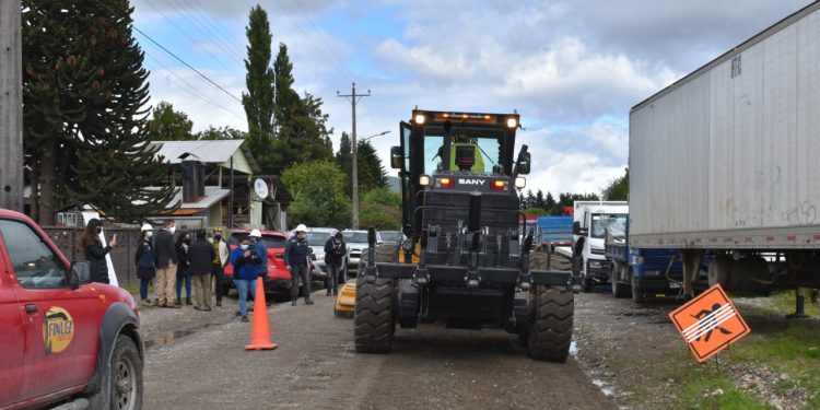Municipio inicia ejecución del programa de conservación para calles de ripio en la comuna de Aysén 