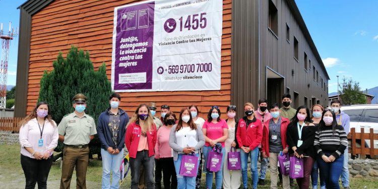 Casi un centenar de funcionarios y funcionarias de salud rural son capacitados tras exitosa alianza con la Seremi de la Mujer y la Equidad de Género.