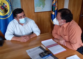 Alcalde de Lago Verde plantea necesidades urgentes de la comuna a Delegado Regional.