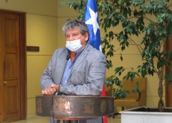 Diputado René Alinco al ministro de Hacienda: “Espero que su gestión como ministro de Hacienda sea un poco diferente a sus opiniones como cuando fue presidente del Banco Central”.