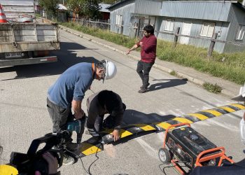 Dirección de Tránsito de Aysén atiende requerimientos viales y renovación de permisos de circulación en Villa Mañihuales.