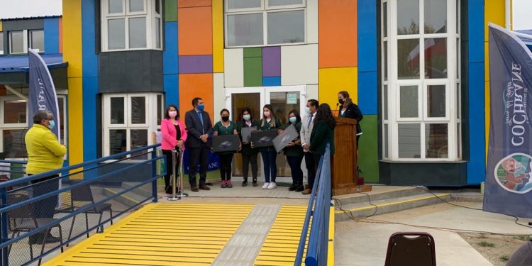Municipio de Cochrane y Junji Aysén inauguran conservación de Jardín Infantil “Mi Baker”.