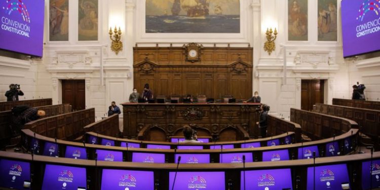 Soy tanto pro pueblos originarios, como pro descendientes de múltiples nacionalidades.