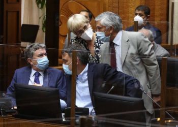 Senador Sandoval: “Tenemos la obligación ética de hacernos cargo del envejecimiento y de una integración efectiva de las personas mayores a la realidad nacional”.
