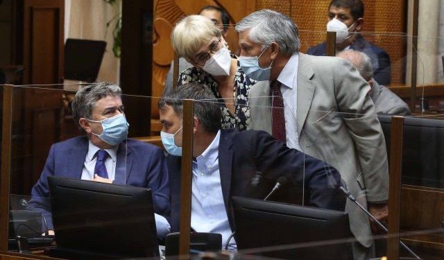 Senador Sandoval: “Tenemos la obligación ética de hacernos cargo del envejecimiento y de una integración efectiva de las personas mayores a la realidad nacional”.