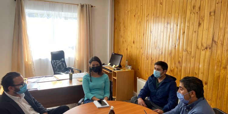 Diputado Calisto y concejal Keim piden flexibilizar requisitos sanitarios para potenciar conectividad terrestre de Chile Chico por Argentina.