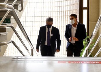 Diputado Calisto le pide a Ministro de Hacienda eliminar el impuesto específico a los combustibles en las zonas extremas.