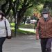 En normas del nuevo plan Paso a Paso: Uso de mascarillas seguirá siendo obligatorio en lugares cerrados.