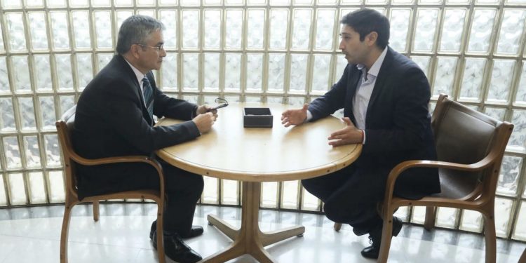 Diputado Calisto insiste con el bono leña y Ministro de Hacienda se abre a posible aumento de la cobertura.