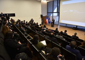 PDI y CIEP firman convenio de colaboración para fortalecer investigación medioambiental.