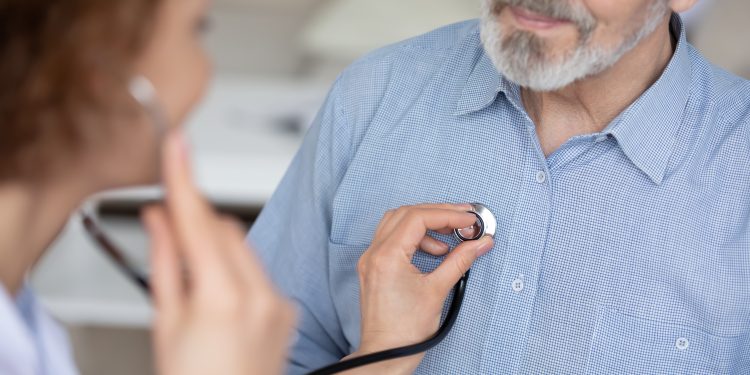 Buscan promover detección precoz del cáncer de pulmón con campaña educativa.