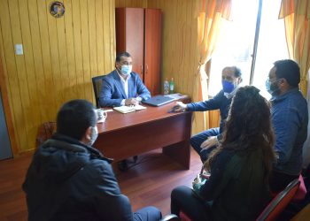 Rector del Centro de Formación Técnica Estatal recibe la visita de directivos de la Empresa Emporcha.