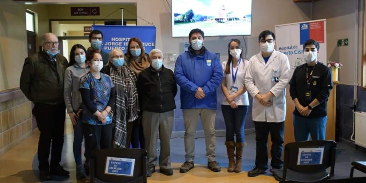 Cierran proyecto “Sonrisas para Cisnes” que permitió la rehabilitación oral de trece personas.