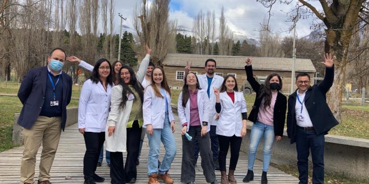 Presentan a 7 nuevos profesionales médicos y una odontóloga que se integran a la red de salud de Aysén.