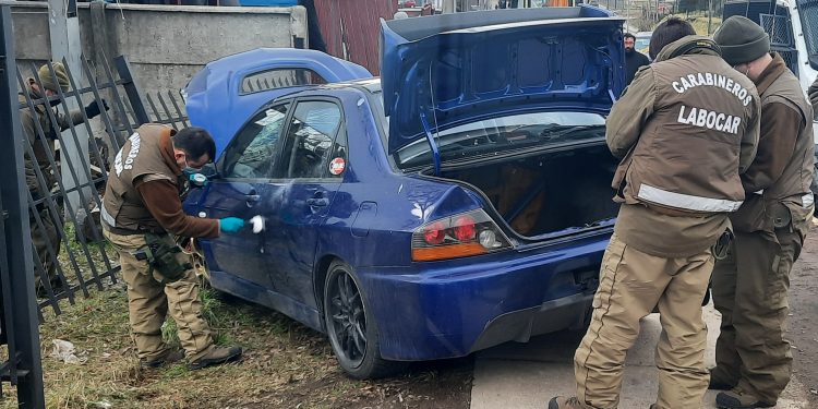 Baleo a vehículo en céntrica avenida de Coyhaique es indagado por Carabineros y Fiscalía