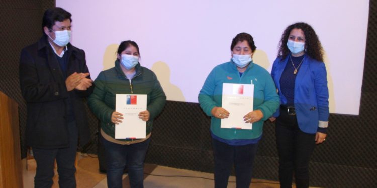 El Director Nacional de CONADI entregó subsidios de tierras a familias indígenas de la región de Aysén