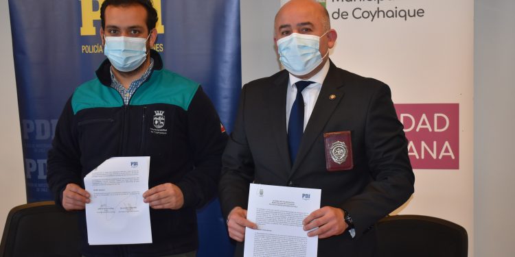 PDI y Municipalidad de Coyhaique firman acuerdo de colaboración para conexión espejo de las cámaras de seguridad de la ciudad