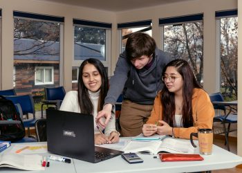 Universidad de Aysén hace llamado a inscribirse para rendir la Prueba de Acceso a la Educación Superior (PAES)