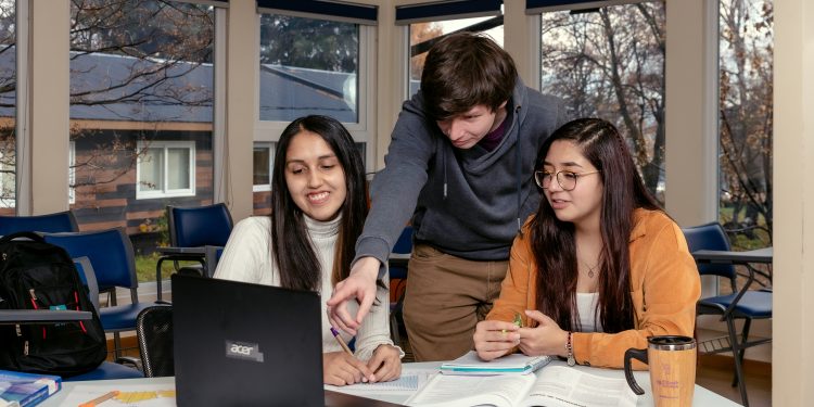 Universidad de Aysén hace llamado a inscribirse para rendir la Prueba de Acceso a la Educación Superior (PAES)