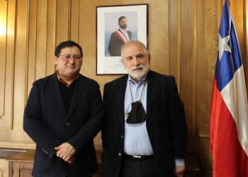 Delegado Presidencial Regional se reúne con Ministro de Vivienda y Urbanismo para articular trabajo sobre prioridades habitacionales de Aysén