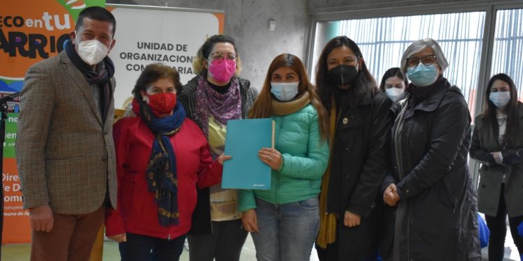 Alcalde Uribe lideró apertura de fondos municipales destinados a Juntas de Vecinos y Organizaciones de Personas Mayores.