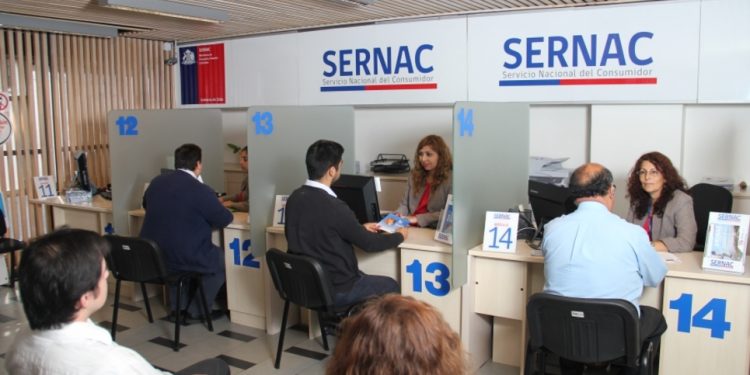 Mercado financiero, retail y transporte concentran los reclamos en la región de Aysén durante este año