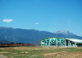 Terrenos para reparación del sector Piscina del Polideportivo son entregados por Municipalidad de Aysén