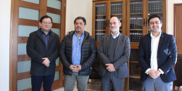 Distintos ministerios se reúnen con autoridades regionales para priorizar agenda de trabajo sobre el desarrollo del litoral aysenino