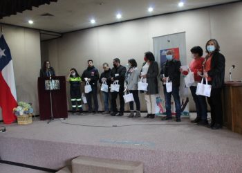 Servicio de Salud Aysén celebró su 43 aniversario con el reconocimiento a funcionarios por años de servicio