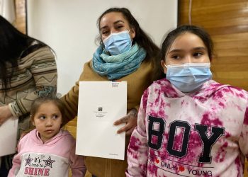 Familias del Comité Lago Ciervo de Villa O’Higgins recibieron las escrituras de sus viviendas