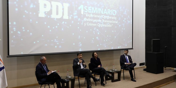 Detectives y fiscales regionales son capacitados en el combate al crimen organizado en Coyhaique