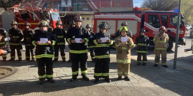 Bomberos de Coyhaique comienza campaña de recolección