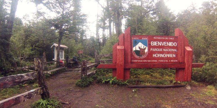 Lanzan pasaporte de la ruta de los parques de la Patagonia en idioma inglés.