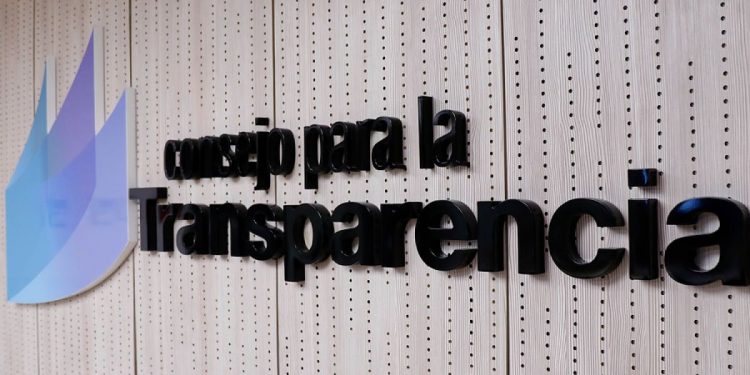 Consejo para la Transparencia da plazo de 10 días al Estado Mayor Conjunto para entregar antecedentes por megahackeo a comunicaciones militares nacionales