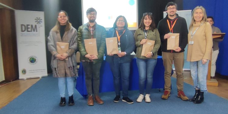 DEM de Puerto Aysén organizó seminario sobre Salud Mental en el aula