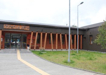 Servicio de Salud Aysén llega a La Junta para evaluar funcionamiento de atención del CESFAM y reunirse con sus usuarios/as